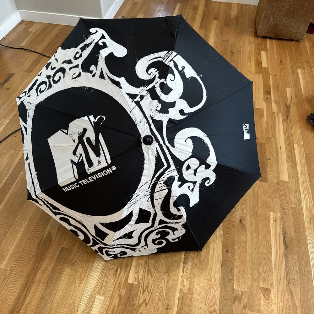 VINTAGE MTV MUSIC TELEVISION LARGE UMBRELLA - RARE MEMORABILIA